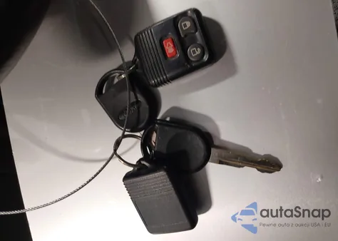 2005 Ford Escape Xlt из США, поврежденный, VIN 1FMYU93125KE47128